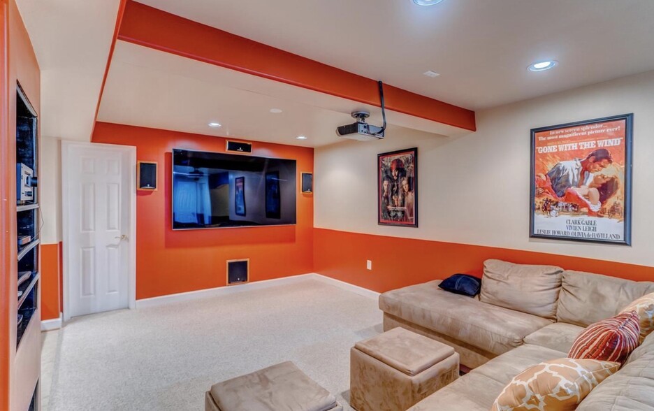 Building Photo - 109 Quail Ct