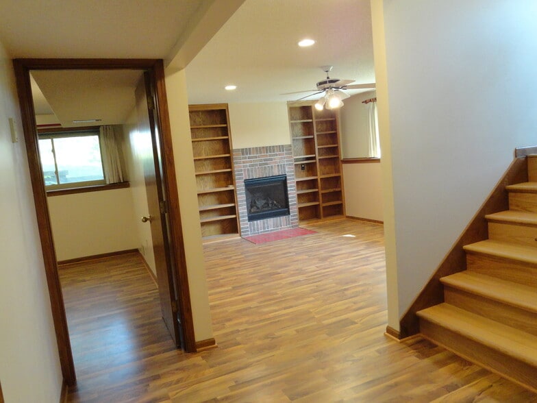 Building Photo - 503 24th Street SW