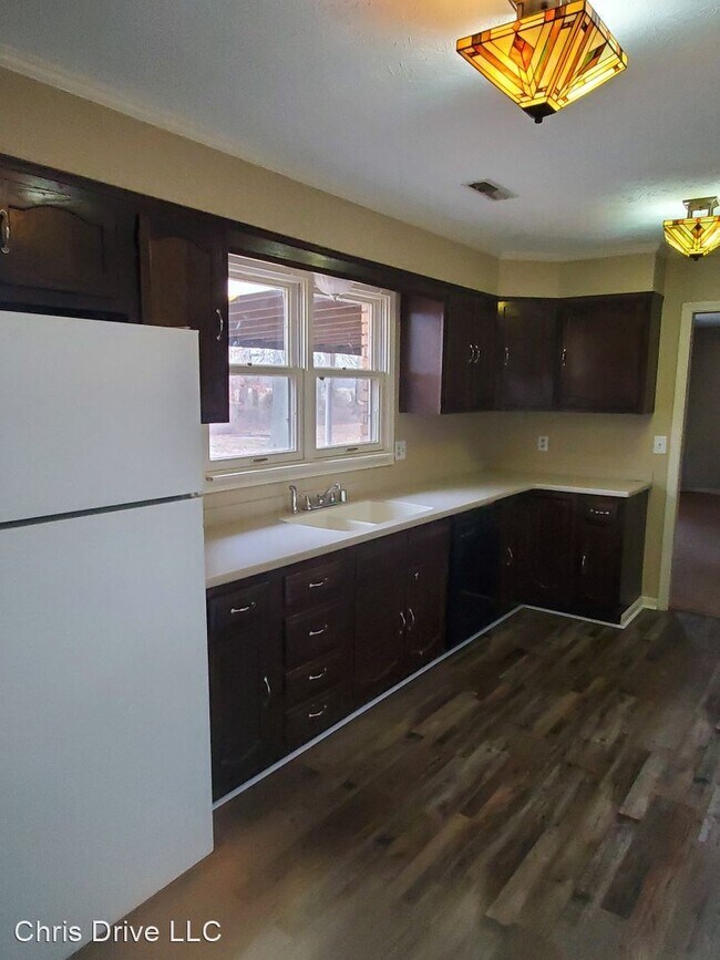 Building Photo - 3 br, 2 bath House - 402 SCOTT RD