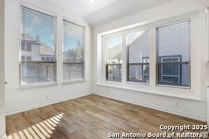 Building Photo - 1523 Balcones Fault