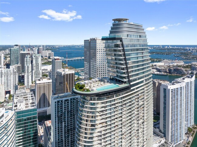 Building Photo - 300 Biscayne Blvd