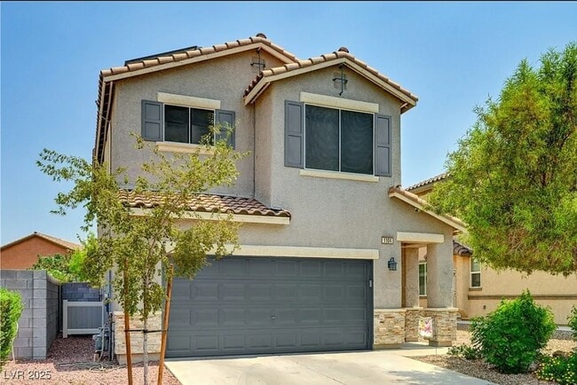 Primary Photo - 1104 Cactus Rock St