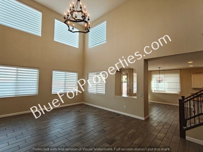 Building Photo - 8545 N Gaetano Loop