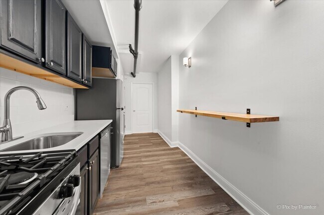 Building Photo - 5430 N Campbell Ave