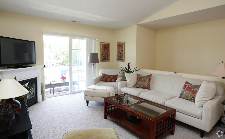 Center Pointe at Radisson 8927 Center Pointe Dr Baldwinsville NY