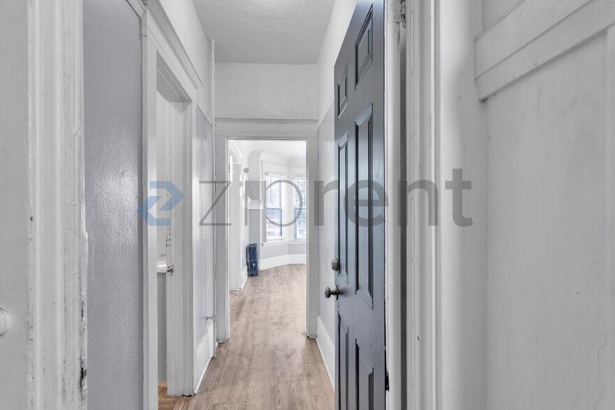 Building Photo - 680 14th St