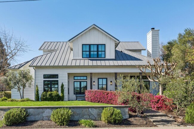 Building Photo - 1810 Quail Ct