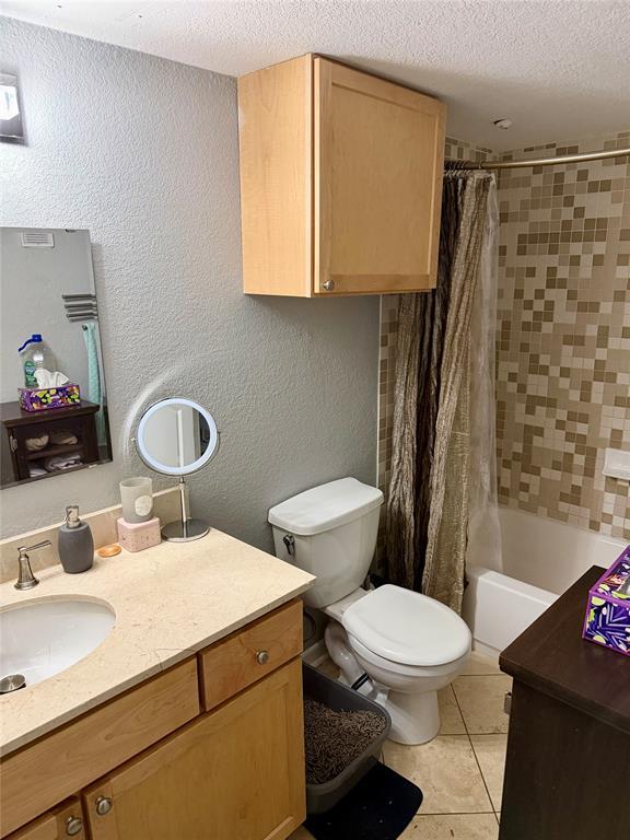 Building Photo - 3204 Menchaca Rd