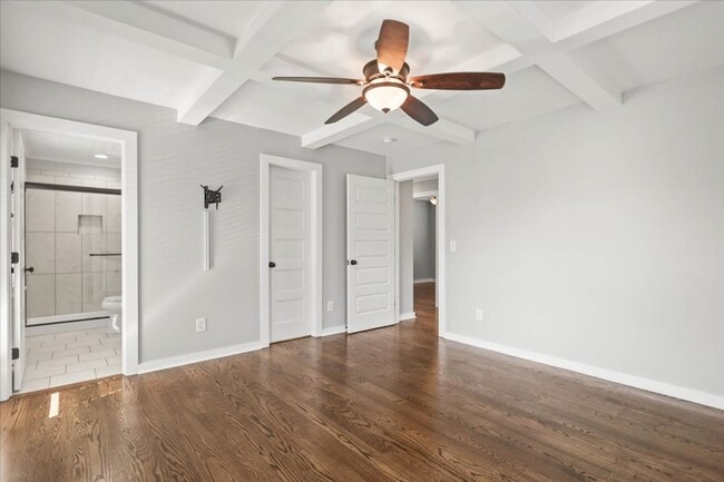 Building Photo - Your New Home! 3 Beds, 2.5 Baths, Hardwood Throughout, Fenced Back Yard, 3 Patios, + Community Pool!