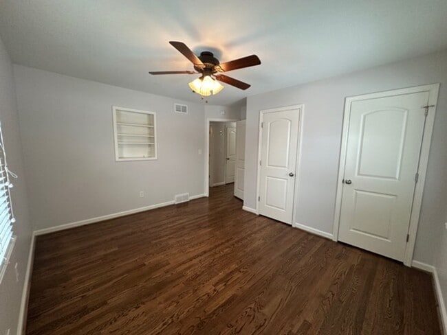 Building Photo - {10240}  Renovated Home in Cherry Hills+ H...
