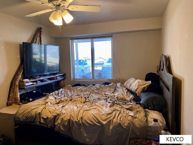 Building Photo - 1236 Maple St