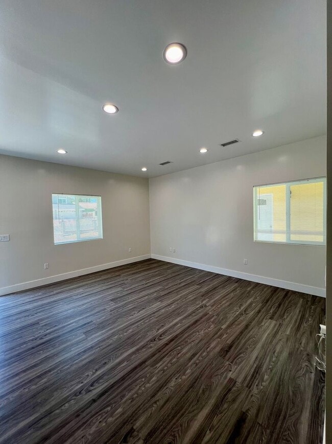 Building Photo - ASANANTONIO #C