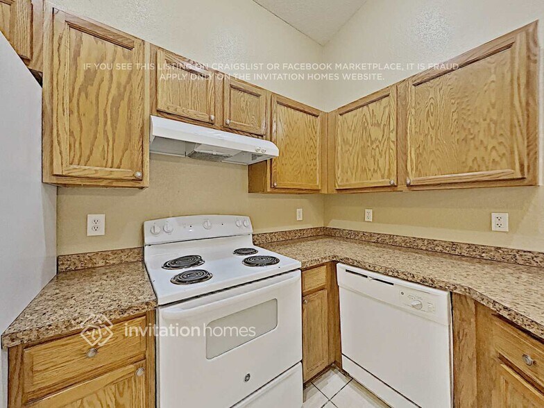 Building Photo - 409 Blackbird Way