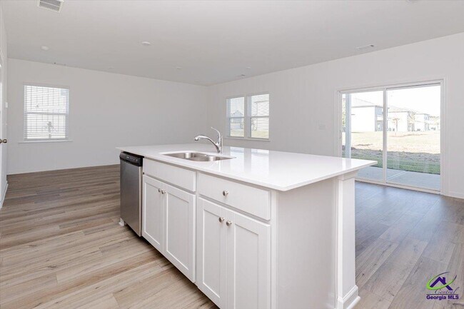 Building Photo - 218 Hickory Rdg Trl