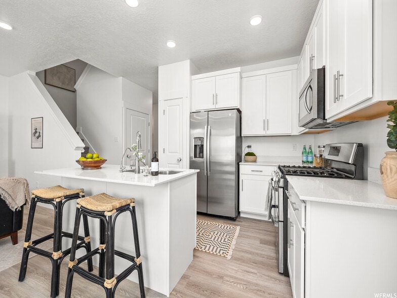 Building Photo - 1163 E 920 N