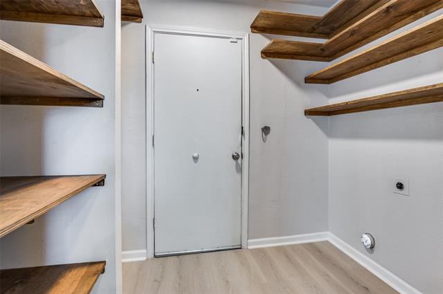 Building Photo - 8705 Irongate Dr