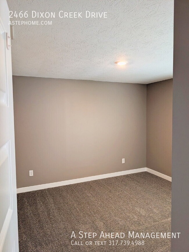 Building Photo - 2466 Dixon Crk Dr