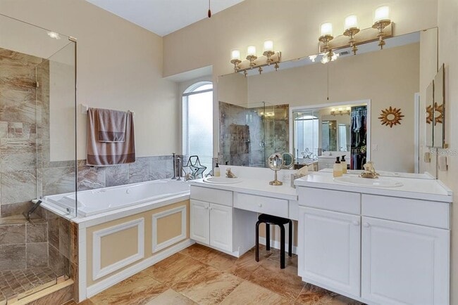 Building Photo - 13903 Bluewater Cir