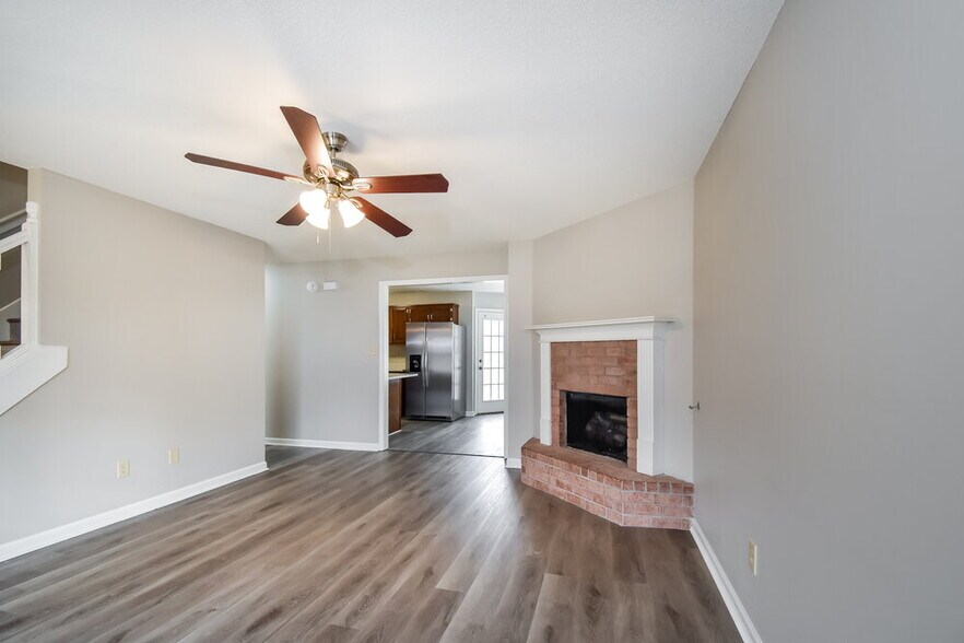 Building Photo - 4404 Shadow Ridge Dr