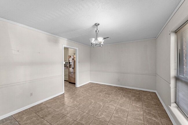 Building Photo - 11319 Briar Forest Dr