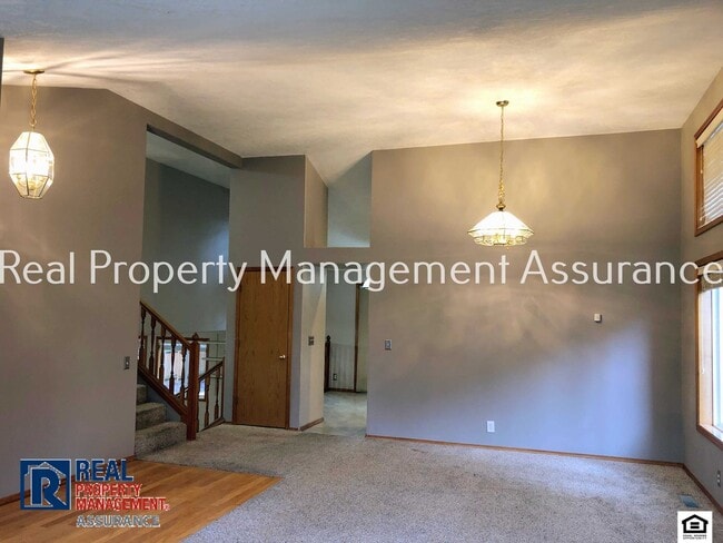 Building Photo - 15520 SW Breccia Dr