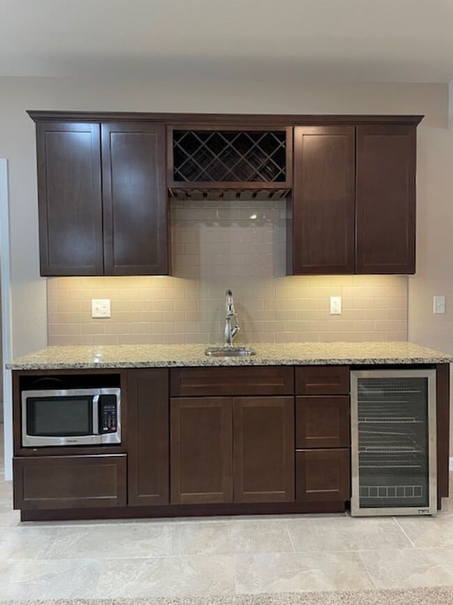 Building Photo - 6960 Whistler Dr