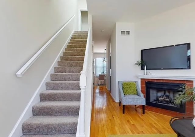 Building Photo - 2321 Rutger St