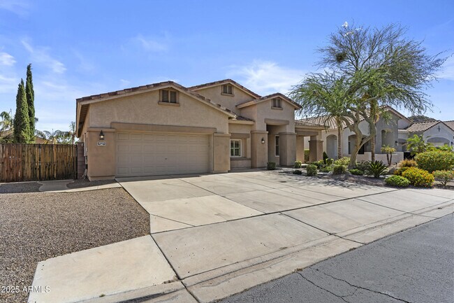 Building Photo - 9733 W Hedge Hog Pl