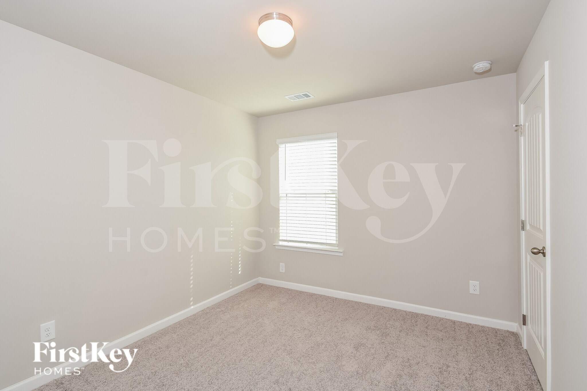 Building Photo - 4954 Hillstone Dr