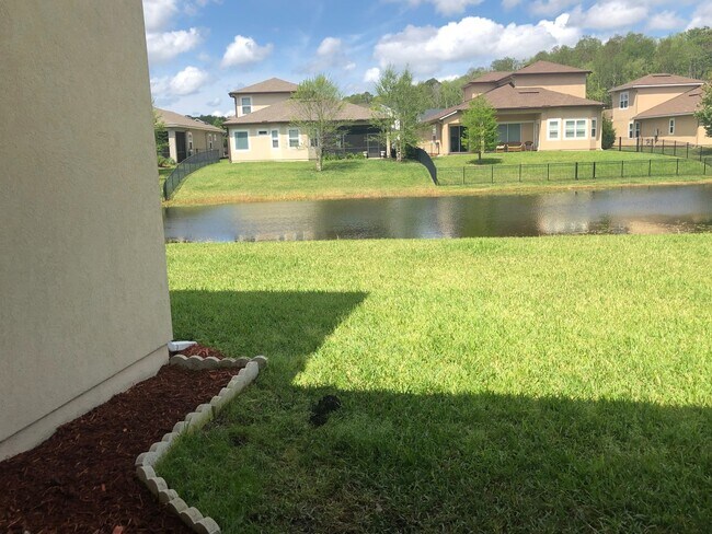Building Photo - Beautiful 4B/3B plus office single family ...