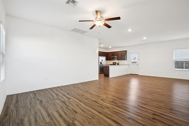 Building Photo - 15312 Sweet Mimosa Dr