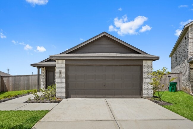 Building Photo - 26931 Feather Reed Dr