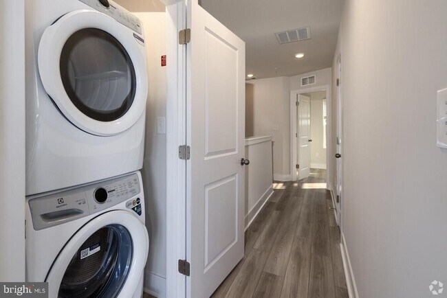 Building Photo - 1801 Guilford Ave