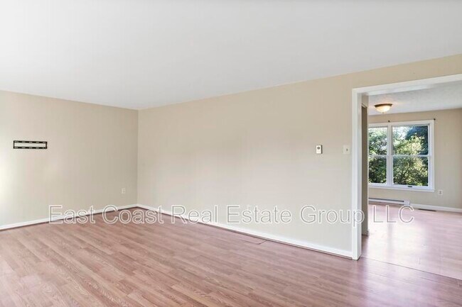 Building Photo - 2068C Virts Ln