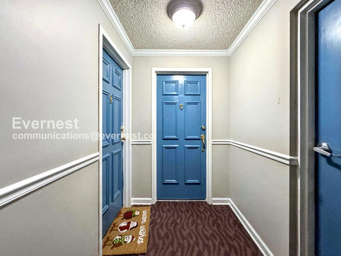 Building Photo - 2225 Buchtel Blvd S