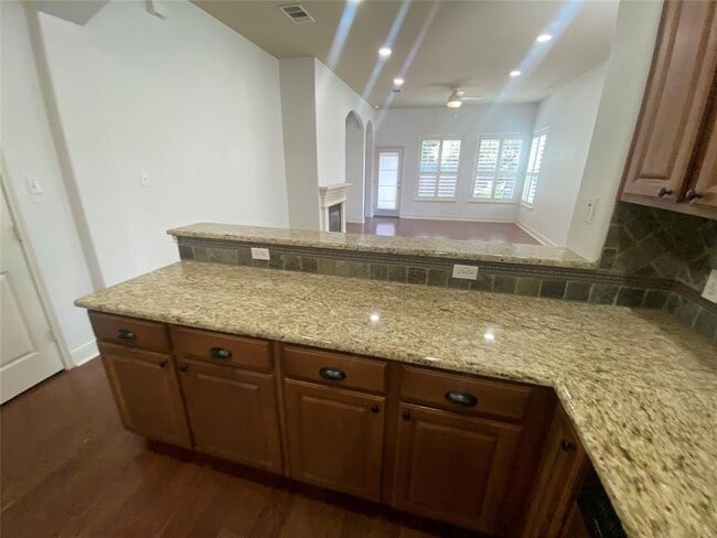Building Photo - 2210 Onion Creek Pkwy