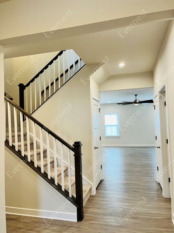 Building Photo - 9744 Katz Ln