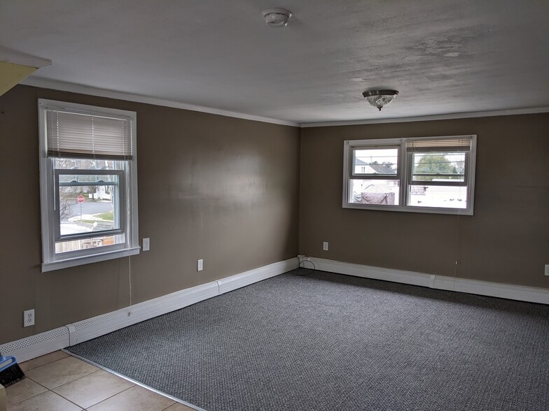 Building Photo - 474 17th St