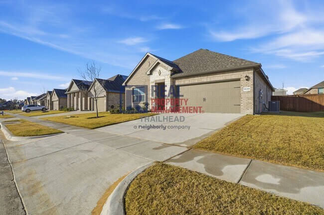 Building Photo - Comfortable 4-Bedroom Layout with Modern Finishes