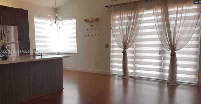 Building Photo - 1433 NW 153rd Ave