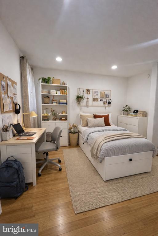 Building Photo - 4007 Spring Garden St