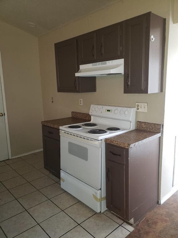 Building Photo - 5618 Hollow Pines Dr