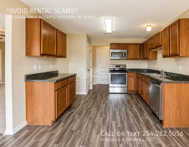 Building Photo - 5401 Lauren Lea Dr