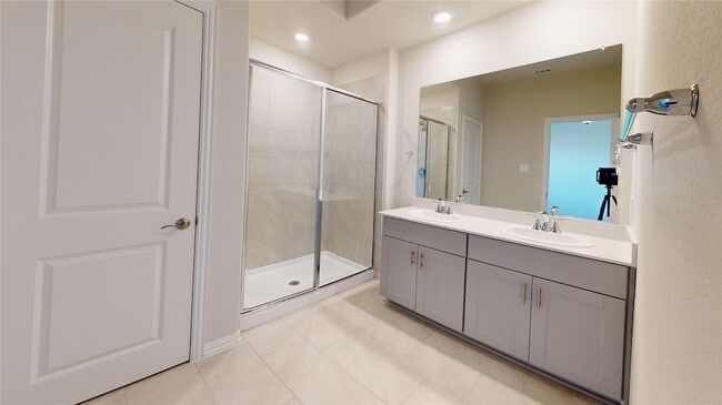 Building Photo - 2125 Dunbar Dr