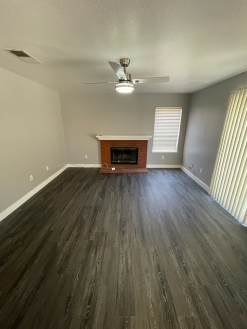 Building Photo - 6250 Sunny Meadow Ln