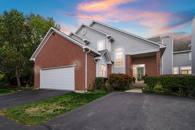 Primary Photo - 436 W Parkside Dr