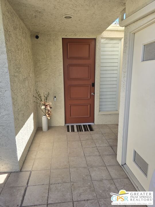 Building Photo - 1249 S La Verne Way