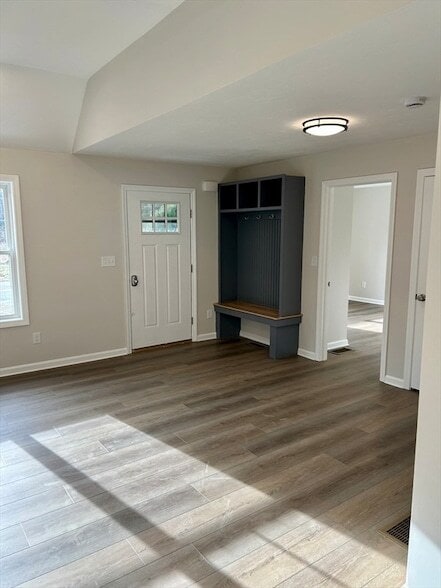 Building Photo - 265 Dunstable Rd