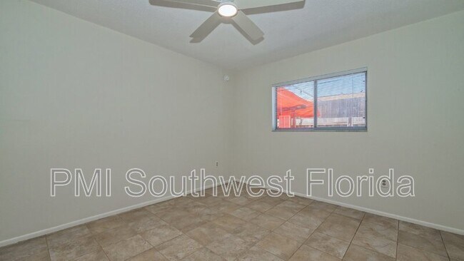 Building Photo - 3915 Allan Pl