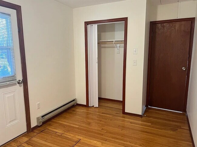 Building Photo - Single family rental near Lake Maspenock